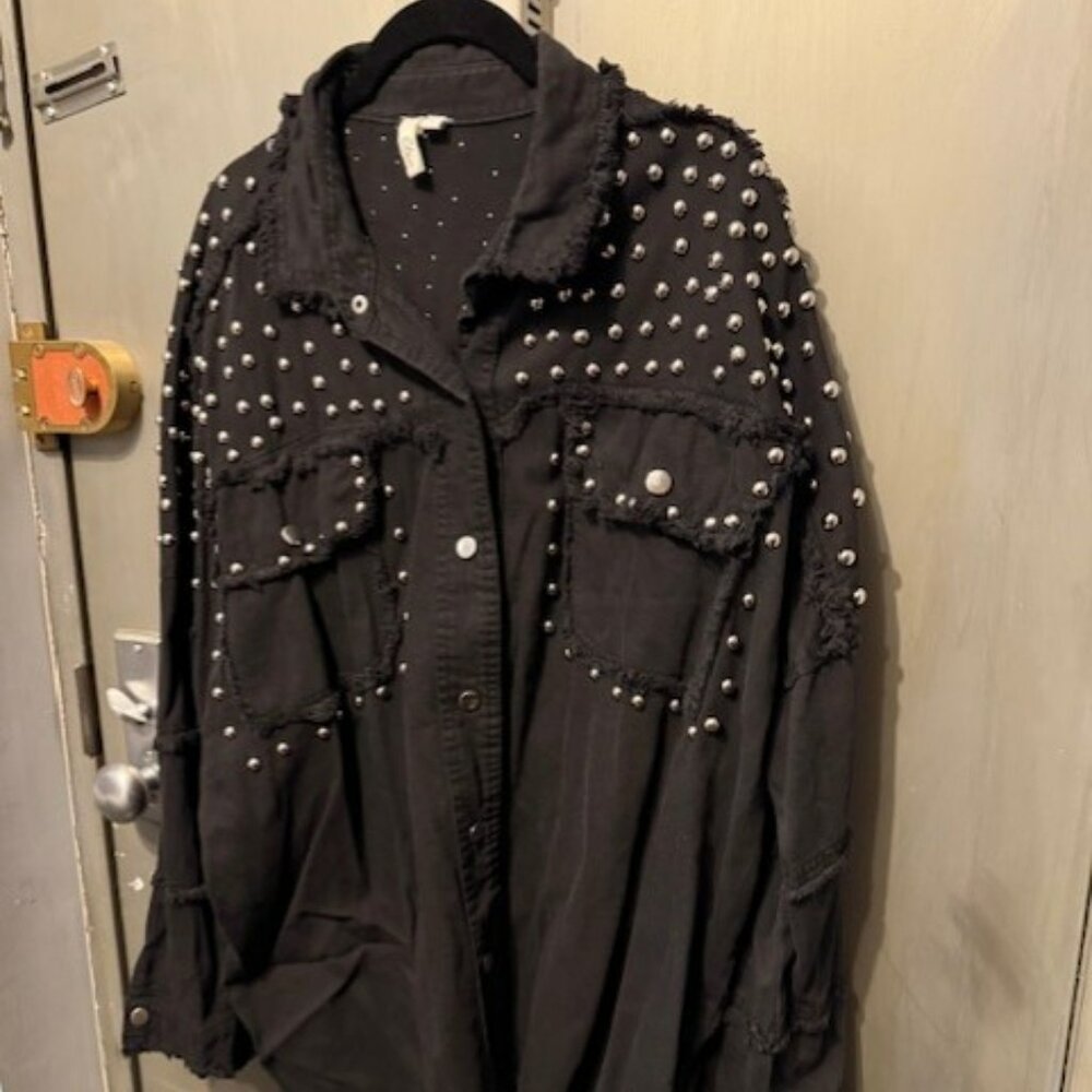 Elan Studded Distressed Black Chambray Denim Shacket - NWOT - Picture 12 of 16
